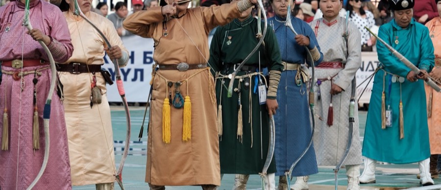 弓射の選手たち